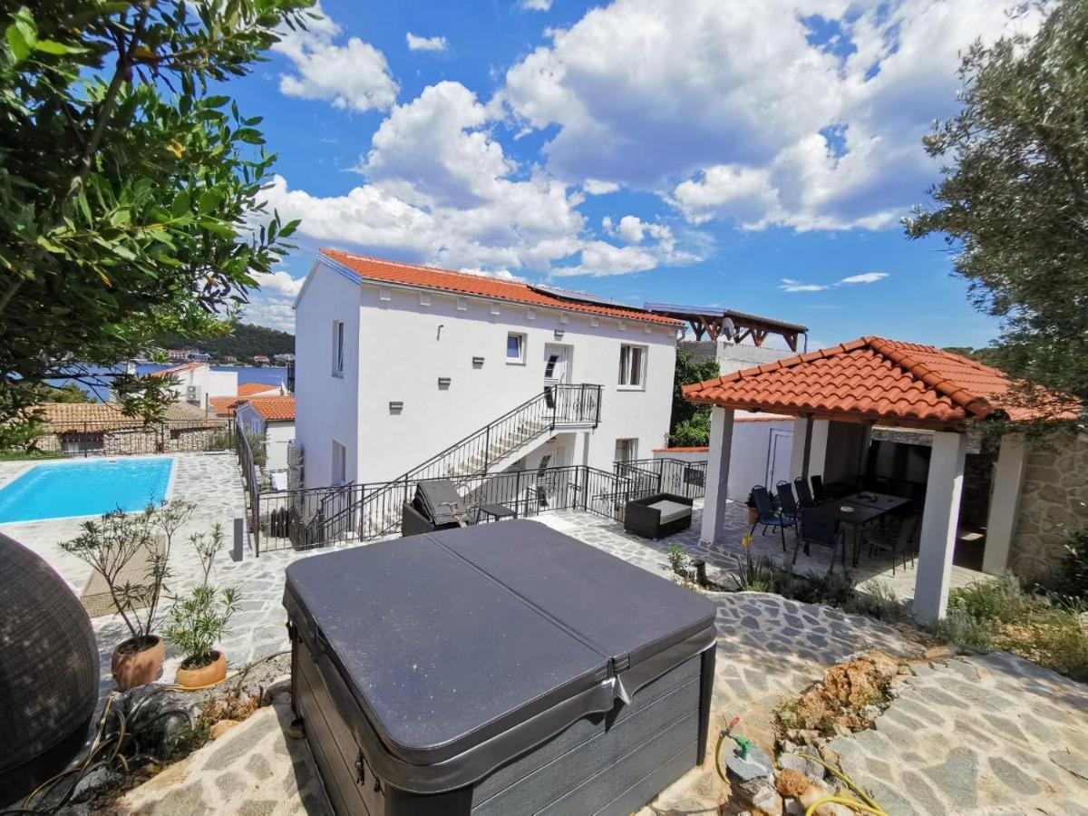 Apartment Tisno Resort