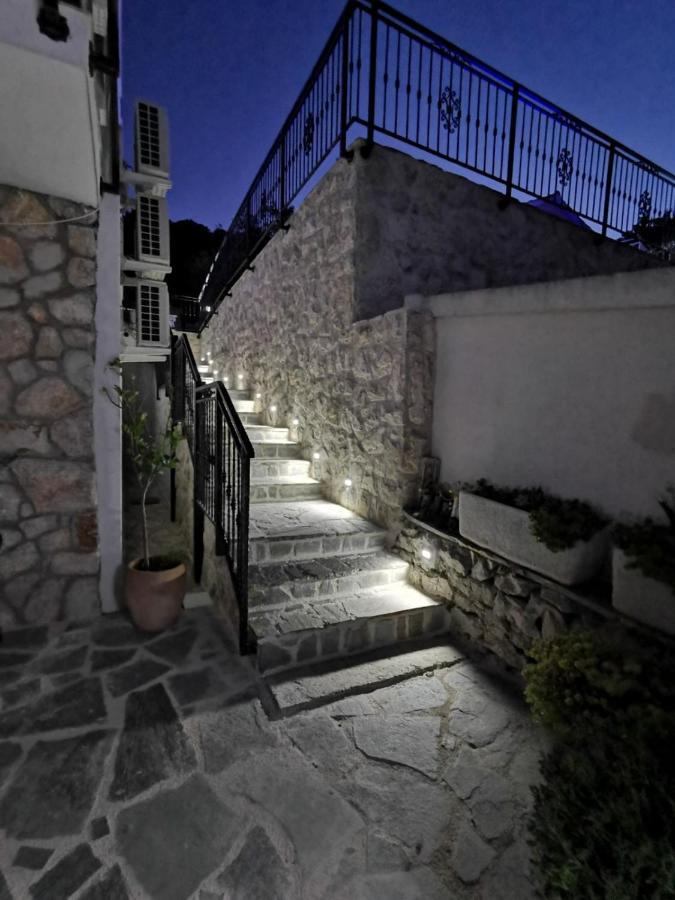 Tisno Resort *