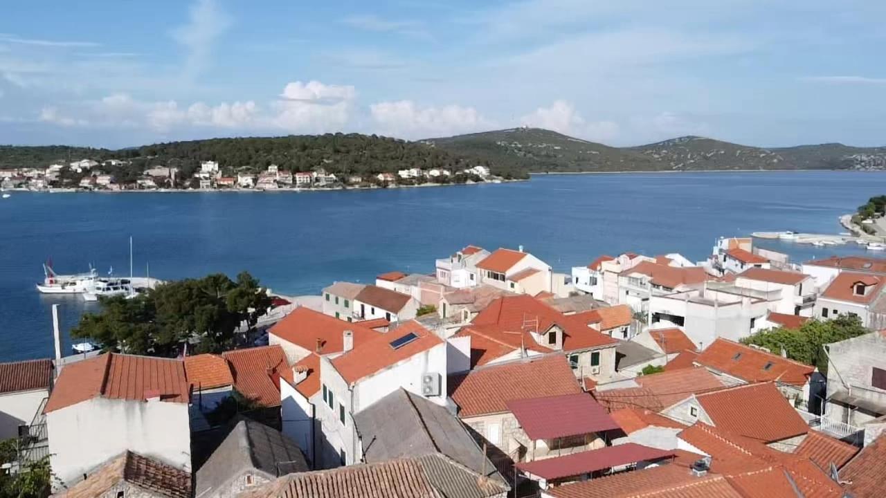 Tisno Resort *